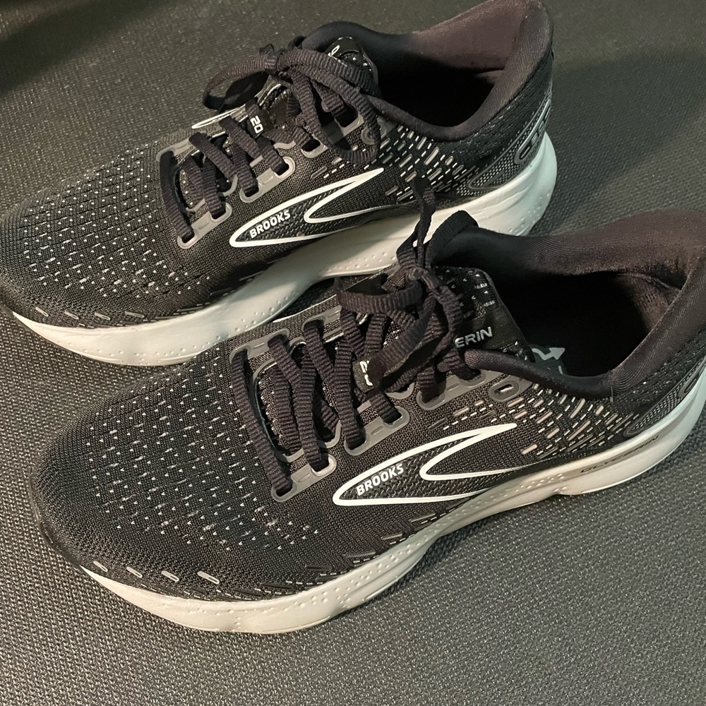 Brooks Women's Glycerin 20 Neutral Running Shoe